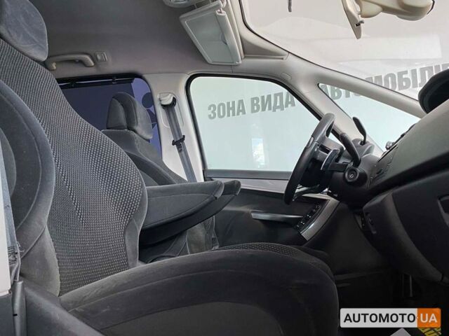 Чорний Сітроен С4 Пікассо, об'ємом двигуна 1.6 л та пробігом 177 тис. км за 7000 $, фото 8 на Automoto.ua