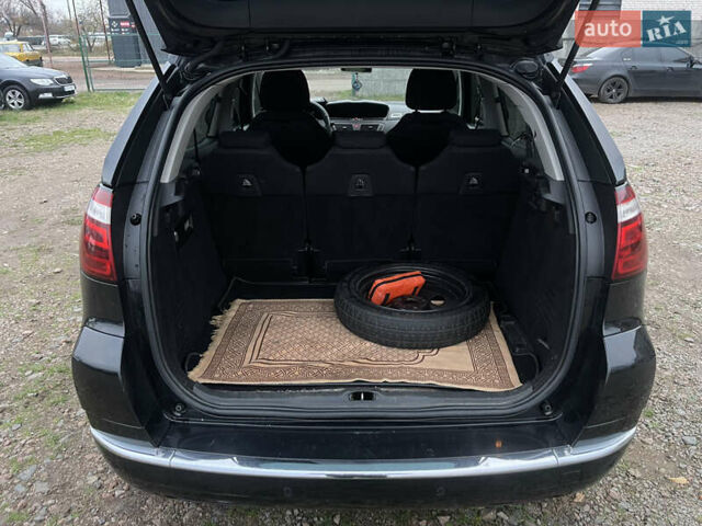 Черный Ситроен С4 Пикассо, объемом двигателя 1.56 л и пробегом 312 тыс. км за 5600 $, фото 15 на Automoto.ua