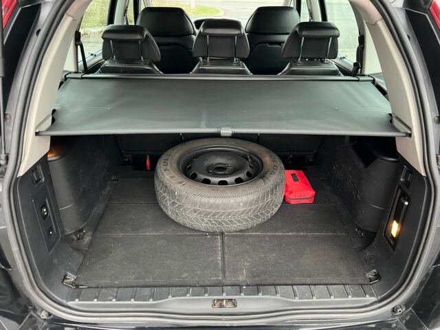 Чорний Сітроен С4 Пікассо, об'ємом двигуна 1.6 л та пробігом 200 тис. км за 5800 $, фото 12 на Automoto.ua