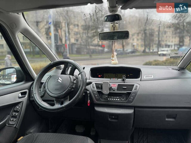 Черный Ситроен С4 Пикассо, объемом двигателя 1.6 л и пробегом 318 тыс. км за 4000 $, фото 17 на Automoto.ua
