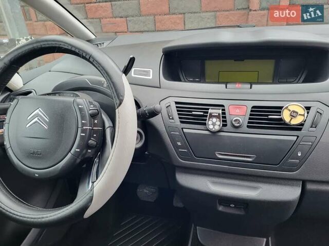 Черный Ситроен С4 Пикассо, объемом двигателя 1.56 л и пробегом 206 тыс. км за 5900 $, фото 20 на Automoto.ua
