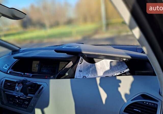 Чорний Сітроен С4 Пікассо, об'ємом двигуна 2 л та пробігом 215 тис. км за 6850 $, фото 32 на Automoto.ua