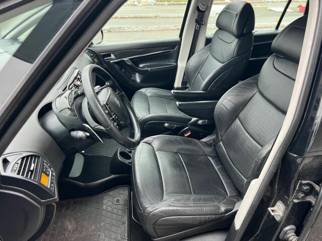 Чорний Сітроен С4 Пікассо, об'ємом двигуна 1.6 л та пробігом 200 тис. км за 5800 $, фото 14 на Automoto.ua