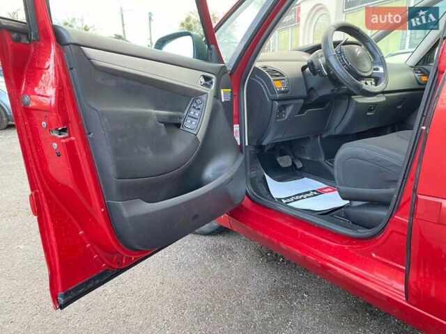 Чорний Сітроен С4 Пікассо, об'ємом двигуна 1.6 л та пробігом 230 тис. км за 6490 $, фото 11 на Automoto.ua