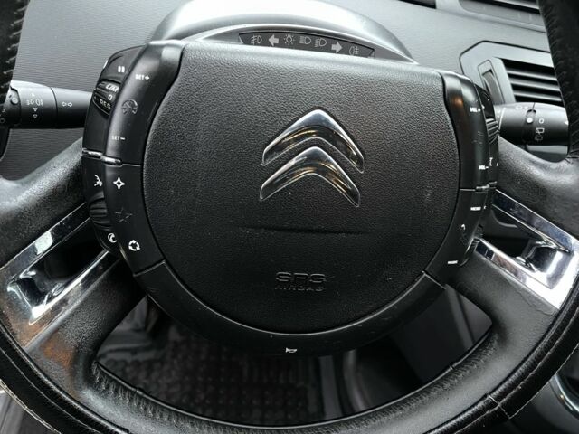 Чорний Сітроен С4 Пікассо, об'ємом двигуна 1.6 л та пробігом 312 тис. км за 5600 $, фото 9 на Automoto.ua