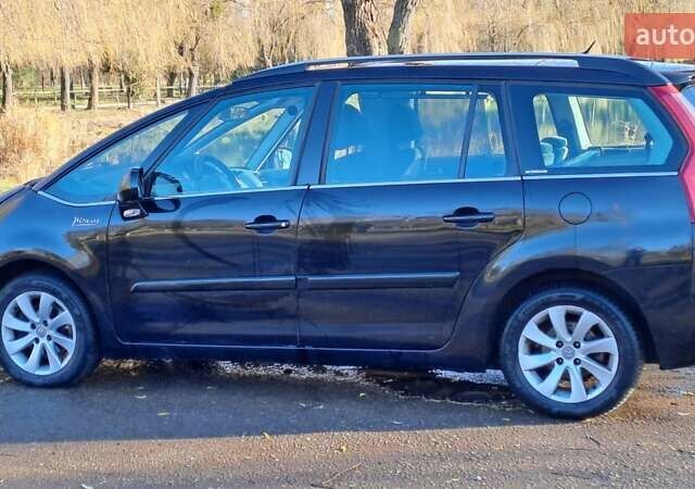 Чорний Сітроен С4 Пікассо, об'ємом двигуна 2 л та пробігом 215 тис. км за 6850 $, фото 5 на Automoto.ua