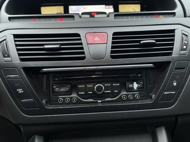 Чорний Сітроен С4 Пікассо, об'ємом двигуна 1.6 л та пробігом 312 тис. км за 5600 $, фото 10 на Automoto.ua