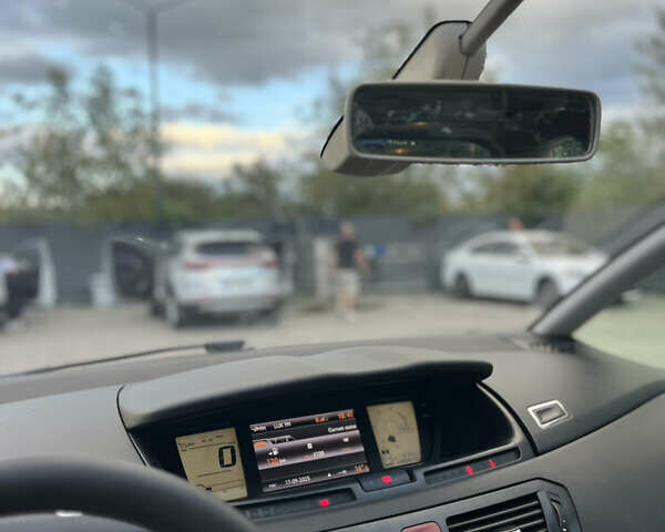 Черный Ситроен С4 Пикассо, объемом двигателя 1.63 л и пробегом 291 тыс. км за 6000 $, фото 10 на Automoto.ua