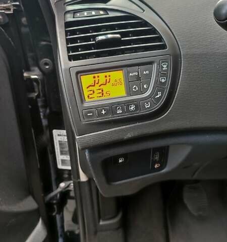 Чорний Сітроен С4 Пікассо, об'ємом двигуна 1.6 л та пробігом 279 тис. км за 5999 $, фото 12 на Automoto.ua