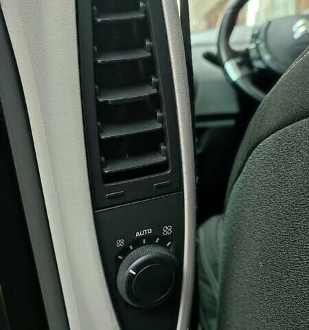 Ситроен С4 Пикассо 2011 в Хмельницком на Automoto.ua Черный Ситроен С4 Пикассо, объемом двигателя 1.6 л и пробегом 279 тыс. км за 6100 $, фото 20 на Automoto.ua