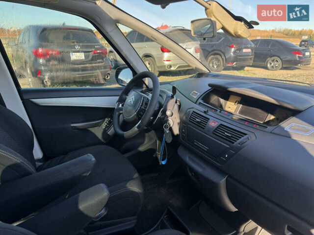 Чорний Сітроен С4 Пікассо, об'ємом двигуна 1.5 л та пробігом 258 тис. км за 7200 $, фото 5 на Automoto.ua