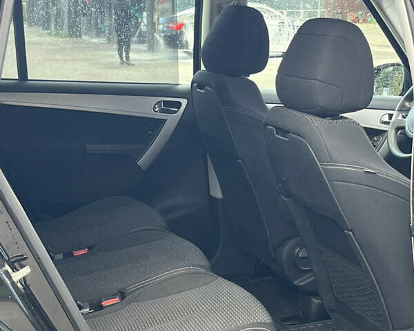 Черный Ситроен С4 Пикассо, объемом двигателя 1.63 л и пробегом 291 тыс. км за 6000 $, фото 14 на Automoto.ua