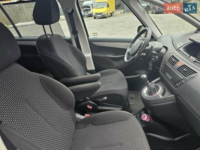 Черный Ситроен С4 Пикассо, объемом двигателя 1.56 л и пробегом 244 тыс. км за 5200 $, фото 17 на Automoto.ua