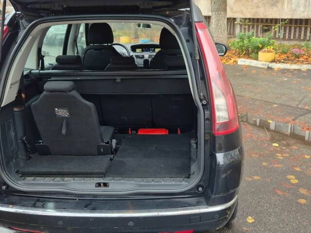 Чорний Сітроен С4 Пікассо, об'ємом двигуна 1.6 л та пробігом 320 тис. км за 8000 $, фото 7 на Automoto.ua