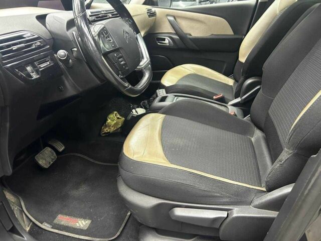 Чорний Сітроен С4 Пікассо, об'ємом двигуна 1.6 л та пробігом 240 тис. км за 10500 $, фото 11 на Automoto.ua