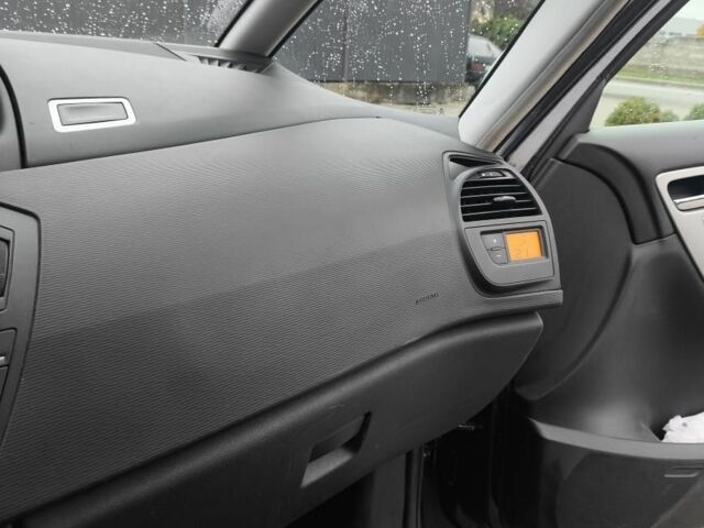 Черный Ситроен С4 Пикассо, объемом двигателя 1.6 л и пробегом 195 тыс. км за 8300 $, фото 5 на Automoto.ua