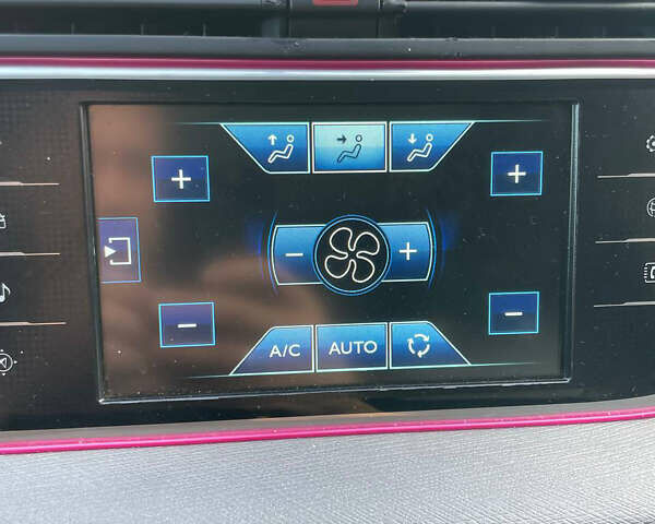 Чорний Сітроен С4 Пікассо, об'ємом двигуна 2 л та пробігом 260 тис. км за 11000 $, фото 35 на Automoto.ua