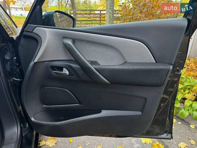 Ситроен С4 Пикассо 2015 в Киеве на Automoto.ua Черный Ситроен С4 Пикассо, объемом двигателя 2 л и пробегом 283 тыс. км за 10490 $, фото 26 на Automoto.ua