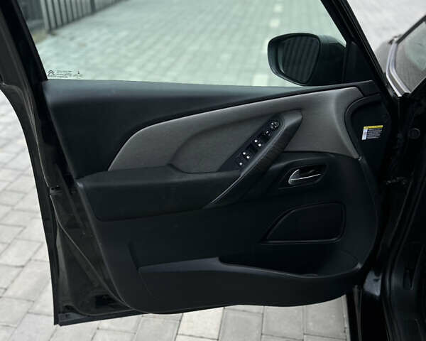 Черный Ситроен С4 Пикассо, объемом двигателя 1.56 л и пробегом 233 тыс. км за 7999 $, фото 23 на Automoto.ua