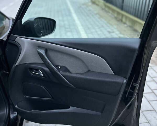 Черный Ситроен С4 Пикассо, объемом двигателя 1.56 л и пробегом 233 тыс. км за 7999 $, фото 25 на Automoto.ua