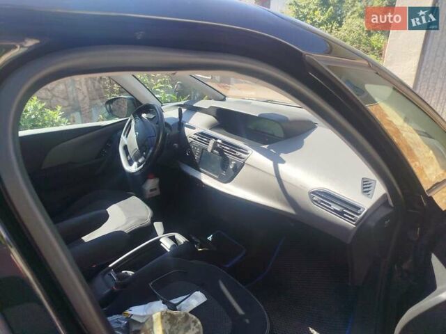 Чорний Сітроен С4 Пікассо, об'ємом двигуна 1.6 л та пробігом 235 тис. км за 10800 $, фото 2 на Automoto.ua