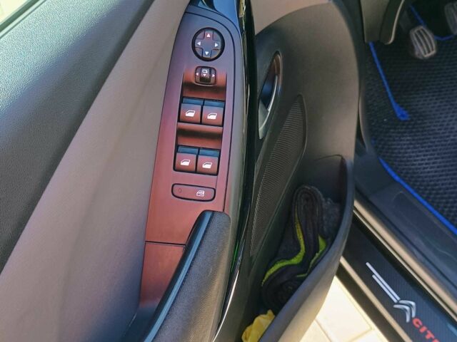 Черный Ситроен С4 Пикассо, объемом двигателя 1.6 л и пробегом 194 тыс. км за 15000 $, фото 3 на Automoto.ua