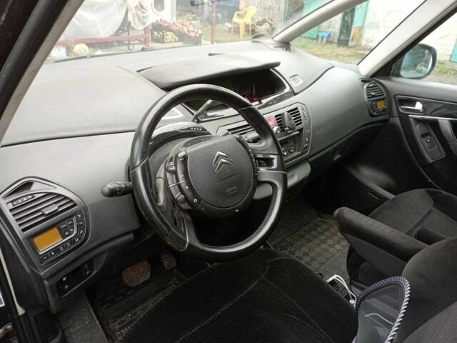 Черный Ситроен С4 Пикассо, объемом двигателя 2 л и пробегом 353 тыс. км за 4500 $, фото 15 на Automoto.ua