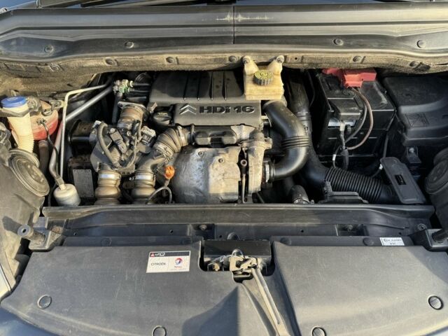 Чорний Сітроен С4 Пікассо, об'ємом двигуна 1.6 л та пробігом 250 тис. км за 6200 $, фото 6 на Automoto.ua