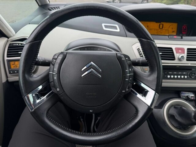 Черный Ситроен С4 Пикассо, объемом двигателя 1.7 л и пробегом 210 тыс. км за 6999 $, фото 17 на Automoto.ua