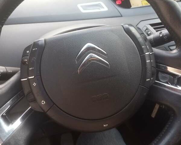 Черный Ситроен С4 Пикассо, объемом двигателя 1.56 л и пробегом 218 тыс. км за 6200 $, фото 13 на Automoto.ua