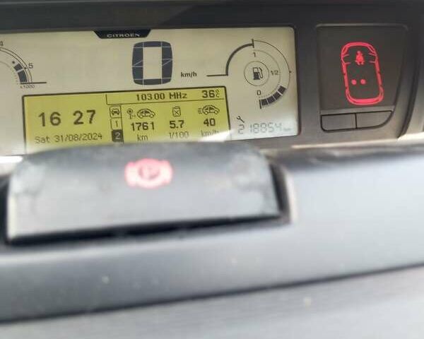 Черный Ситроен С4 Пикассо, объемом двигателя 1.56 л и пробегом 218 тыс. км за 6200 $, фото 11 на Automoto.ua