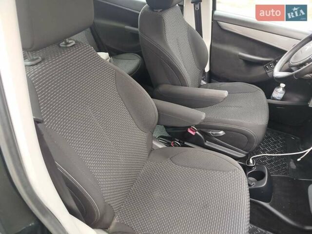 Черный Ситроен С4 Пикассо, объемом двигателя 1.6 л и пробегом 170 тыс. км за 6100 $, фото 20 на Automoto.ua