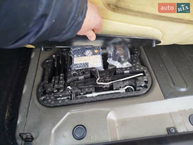 Черный Ситроен С4 Пикассо, объемом двигателя 1.6 л и пробегом 170 тыс. км за 6100 $, фото 28 на Automoto.ua