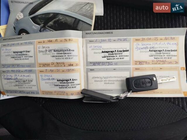 Черный Ситроен С4 Пикассо, объемом двигателя 1.6 л и пробегом 170 тыс. км за 6100 $, фото 2 на Automoto.ua