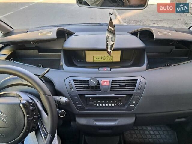 Черный Ситроен С4 Пикассо, объемом двигателя 1.56 л и пробегом 244 тыс. км за 7200 $, фото 6 на Automoto.ua