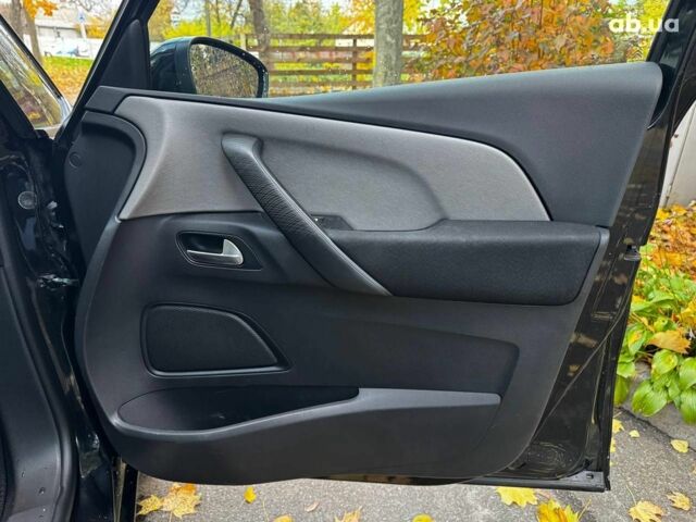 Черный Ситроен С4 Пикассо, объемом двигателя 2 л и пробегом 283 тыс. км за 10490 $, фото 26 на Automoto.ua