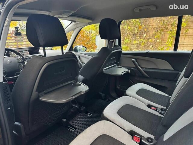 Черный Ситроен С4 Пикассо, объемом двигателя 2 л и пробегом 283 тыс. км за 10490 $, фото 22 на Automoto.ua