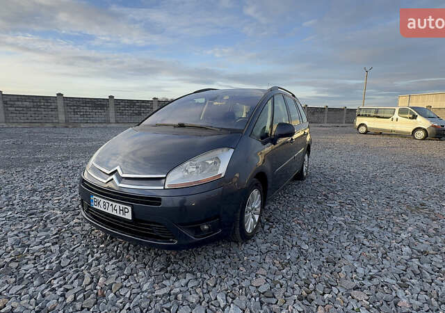 Фиолетовый Ситроен С4 Пикассо, объемом двигателя 1.6 л и пробегом 226 тыс. км за 5500 $, фото 1 на Automoto.ua