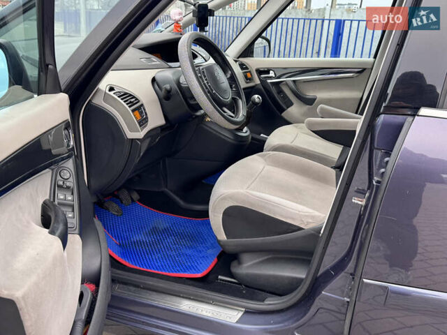 Фіолетовий Сітроен С4 Пікассо, об'ємом двигуна 1.56 л та пробігом 331 тис. км за 5499 $, фото 16 на Automoto.ua