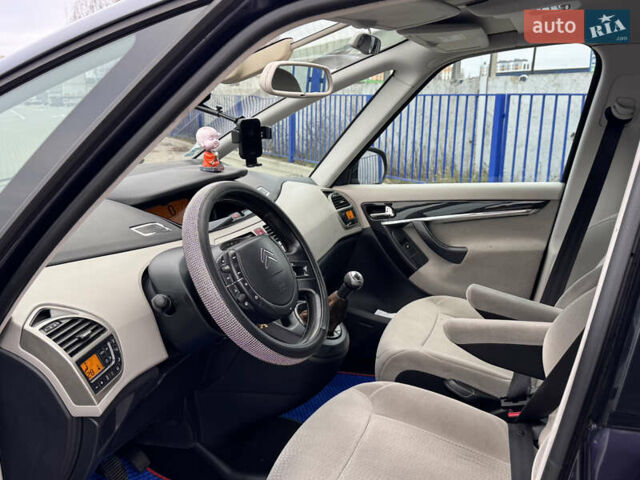 Фіолетовий Сітроен С4 Пікассо, об'ємом двигуна 1.56 л та пробігом 331 тис. км за 5499 $, фото 17 на Automoto.ua