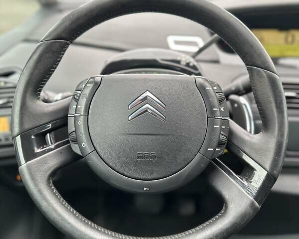 Фиолетовый Ситроен С4 Пикассо, объемом двигателя 2 л и пробегом 205 тыс. км за 7600 $, фото 27 на Automoto.ua