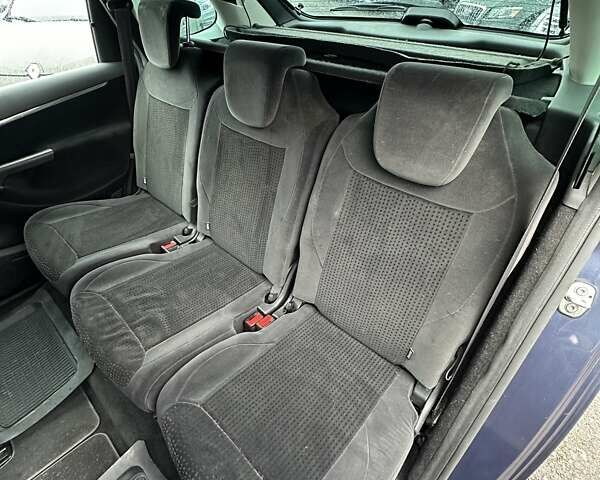 Фиолетовый Ситроен С4 Пикассо, объемом двигателя 2 л и пробегом 205 тыс. км за 7600 $, фото 17 на Automoto.ua