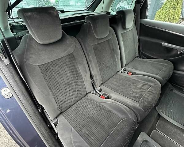 Фиолетовый Ситроен С4 Пикассо, объемом двигателя 2 л и пробегом 205 тыс. км за 7600 $, фото 18 на Automoto.ua