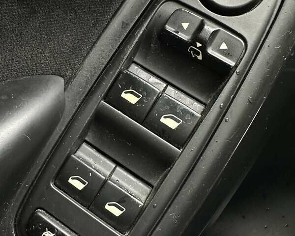 Фиолетовый Ситроен С4 Пикассо, объемом двигателя 2 л и пробегом 205 тыс. км за 7600 $, фото 29 на Automoto.ua