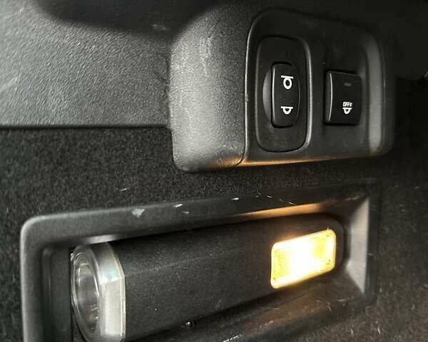 Фиолетовый Ситроен С4 Пикассо, объемом двигателя 2 л и пробегом 205 тыс. км за 6999 $, фото 16 на Automoto.ua