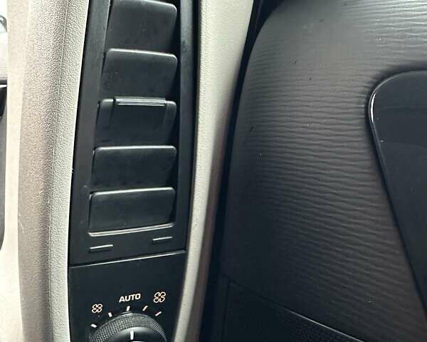 Фиолетовый Ситроен С4 Пикассо, объемом двигателя 2 л и пробегом 205 тыс. км за 7600 $, фото 21 на Automoto.ua