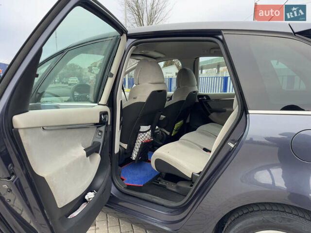 Фіолетовий Сітроен С4 Пікассо, об'ємом двигуна 1.56 л та пробігом 331 тис. км за 5499 $, фото 25 на Automoto.ua