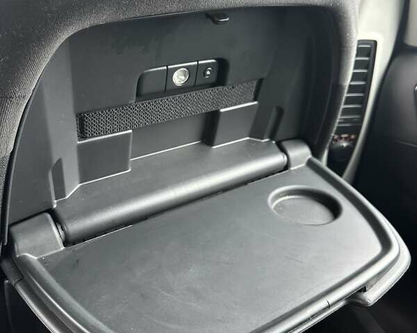 Фиолетовый Ситроен С4 Пикассо, объемом двигателя 2 л и пробегом 205 тыс. км за 7600 $, фото 22 на Automoto.ua