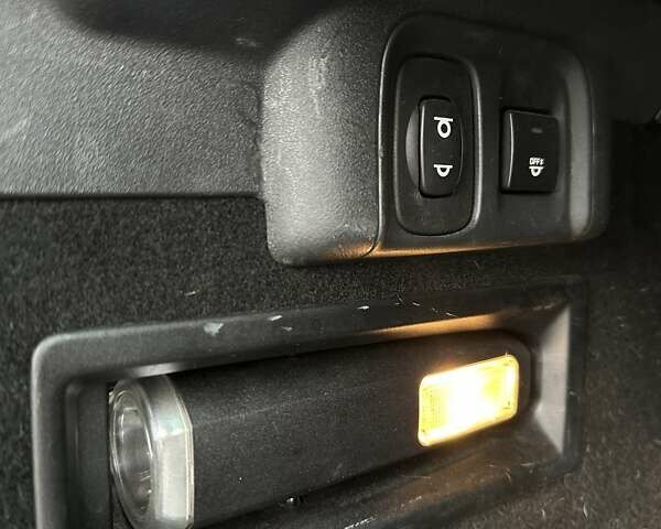 Фиолетовый Ситроен С4 Пикассо, объемом двигателя 2 л и пробегом 205 тыс. км за 7600 $, фото 14 на Automoto.ua