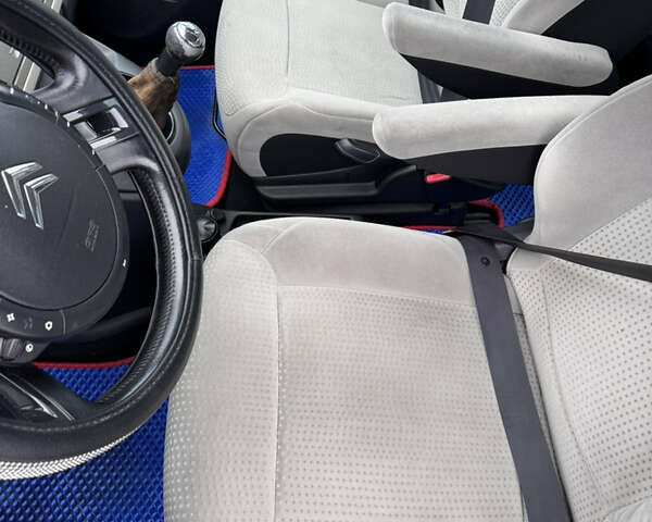 Фіолетовий Сітроен С4 Пікассо, об'ємом двигуна 1.56 л та пробігом 331 тис. км за 5499 $, фото 20 на Automoto.ua